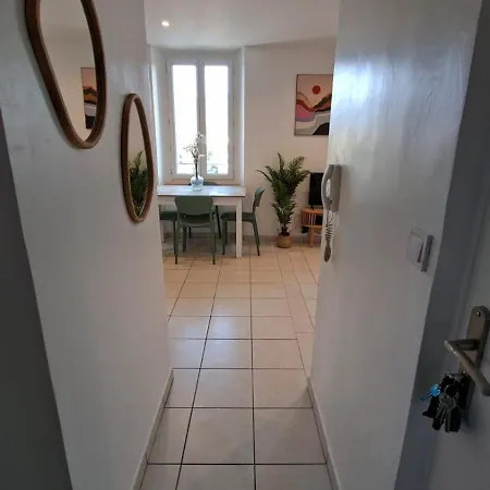 2 Entre Et Village Apartment