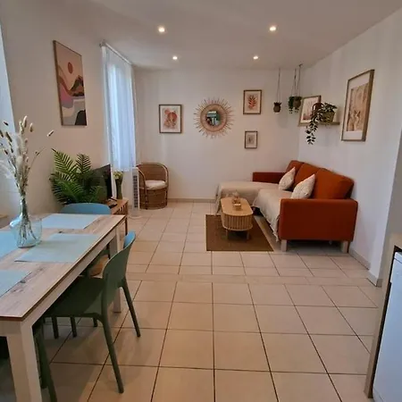 2 Entre Et Village *